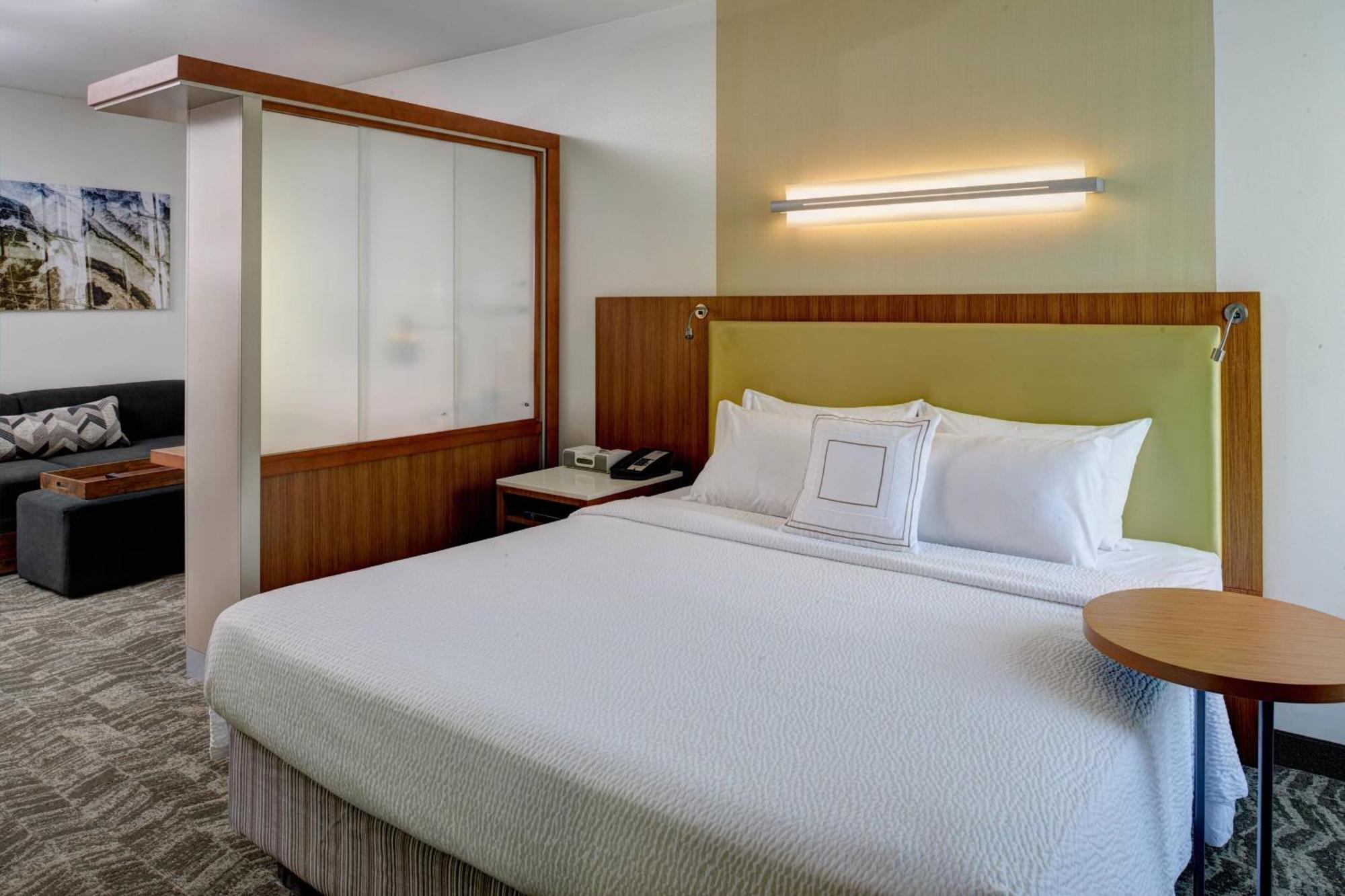 Springhill By Marriott Hotel 3*
